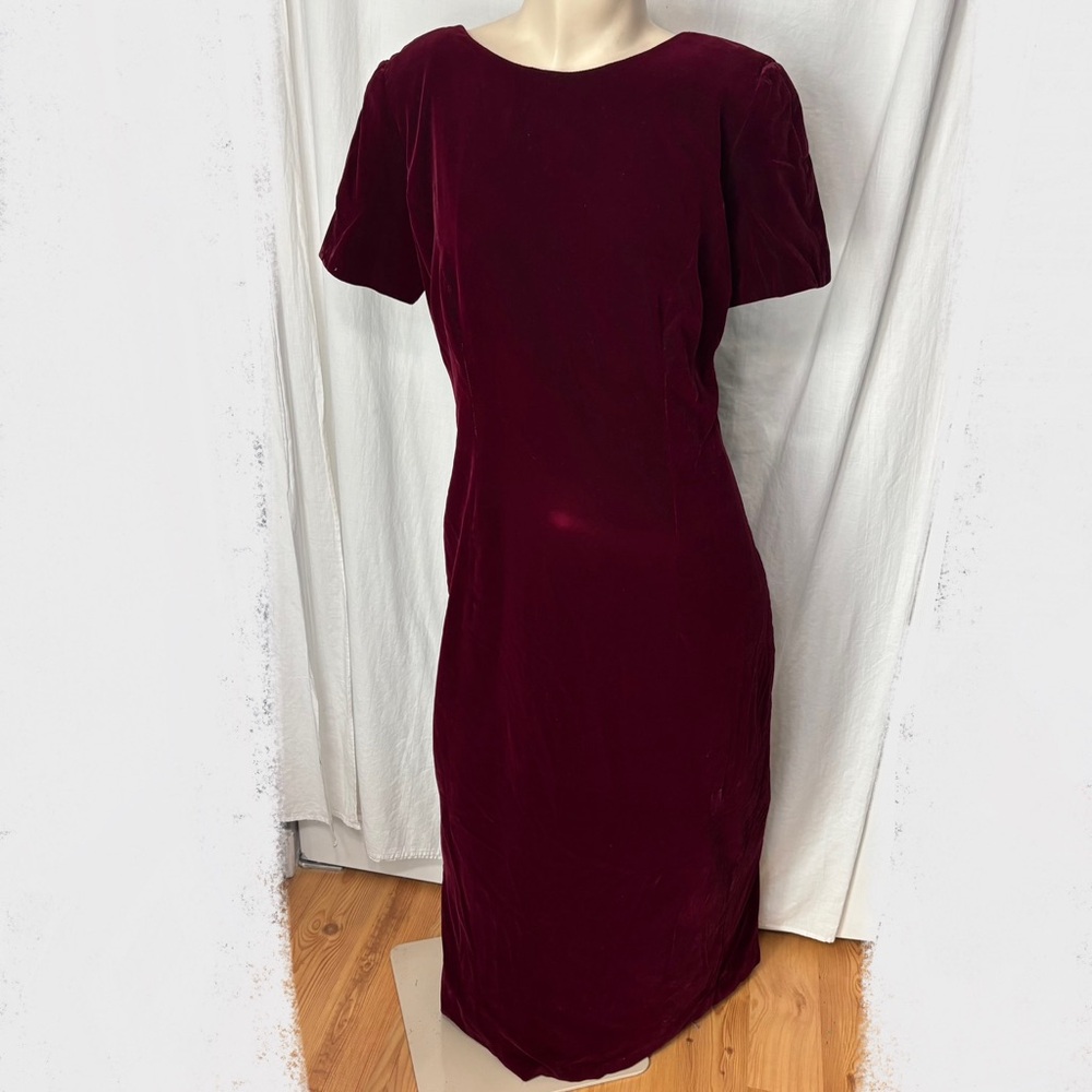 Vintage 90s women’s velvet gown maroon red size 10 Santa Fe by Jim Tremblay